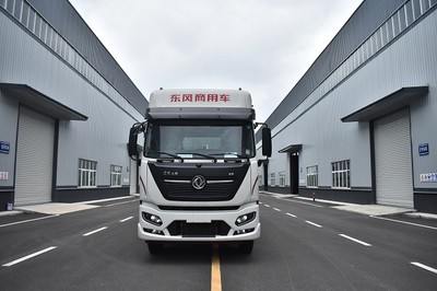 Customized Livestock Truck Solutions from Chinese Manufacturer